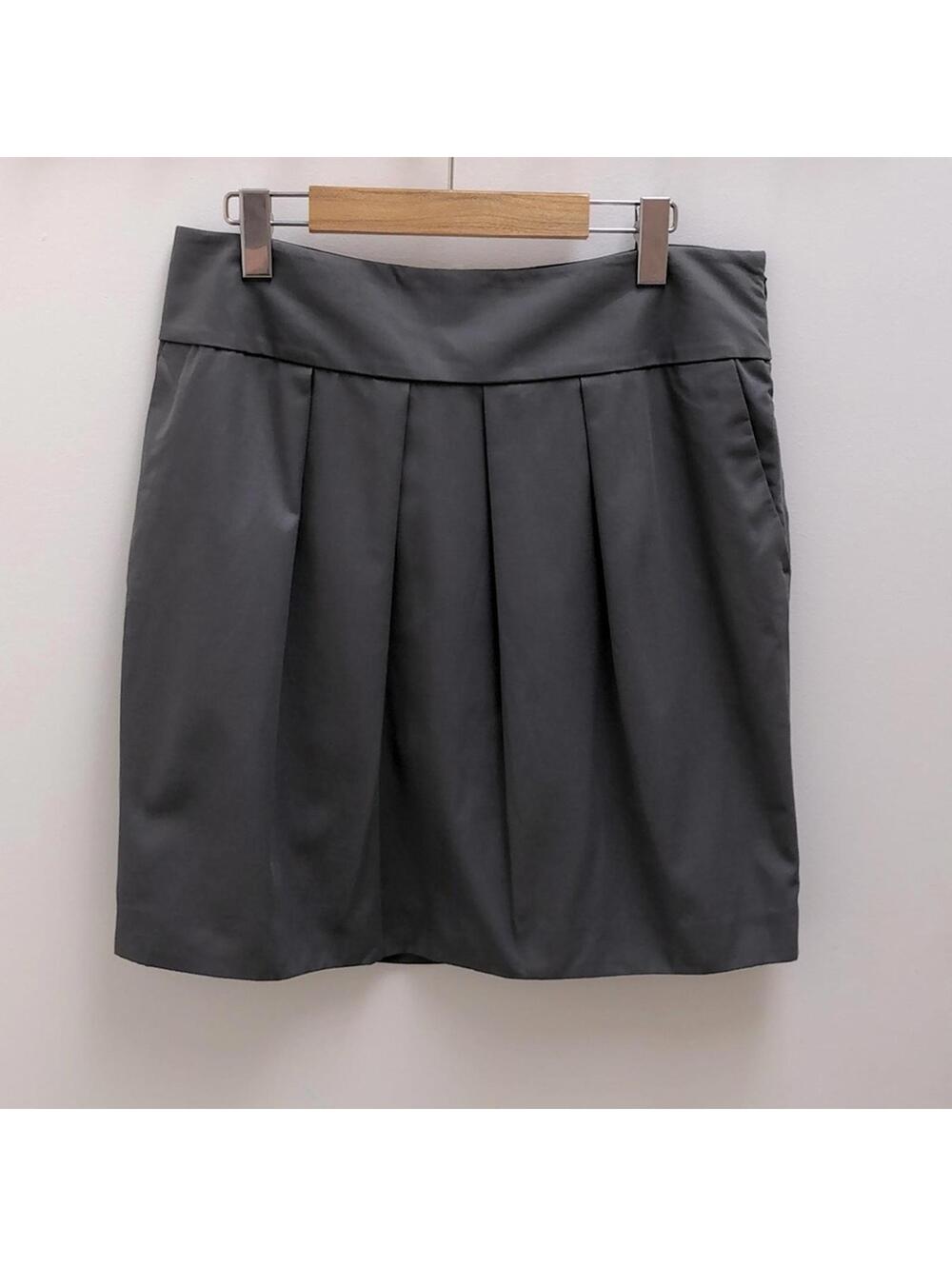 Ann Taylor Loft pleated grey mini skirt - Size 10
